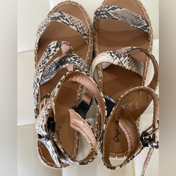 Qupid Snakeskin Espadrille - Picture 2 of 7